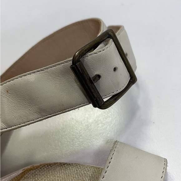 Manolo Blahnik Ivory Strappy Heels - Picture 4 of 9